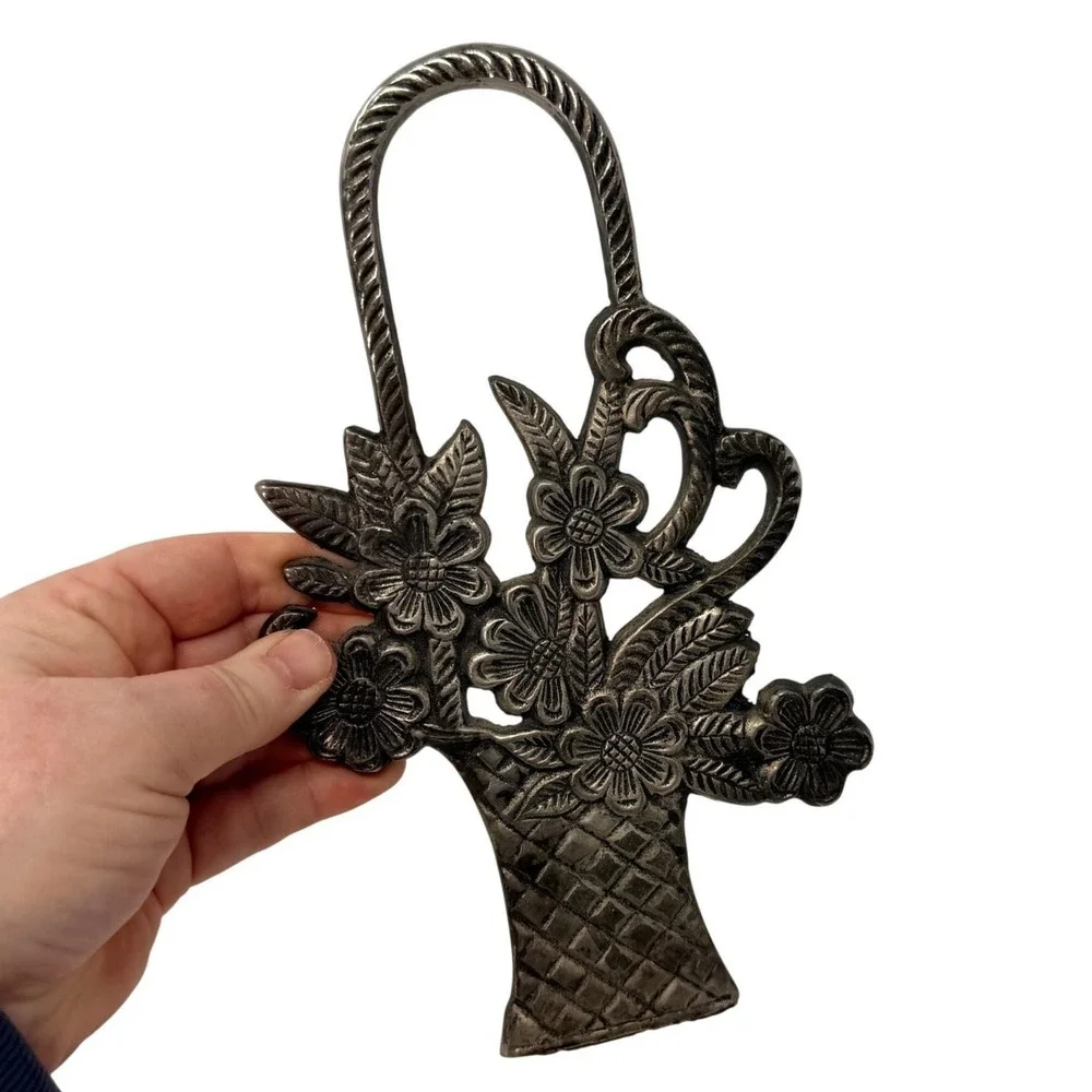 Vintage Floral Basket Metal Trivet Wall Hanging Rustic Cottage Decor